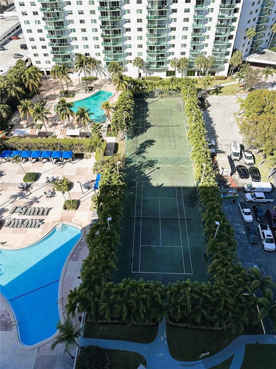 19370 Collins Ave # 10, Sunny Isles Beach FL 33160 — 26