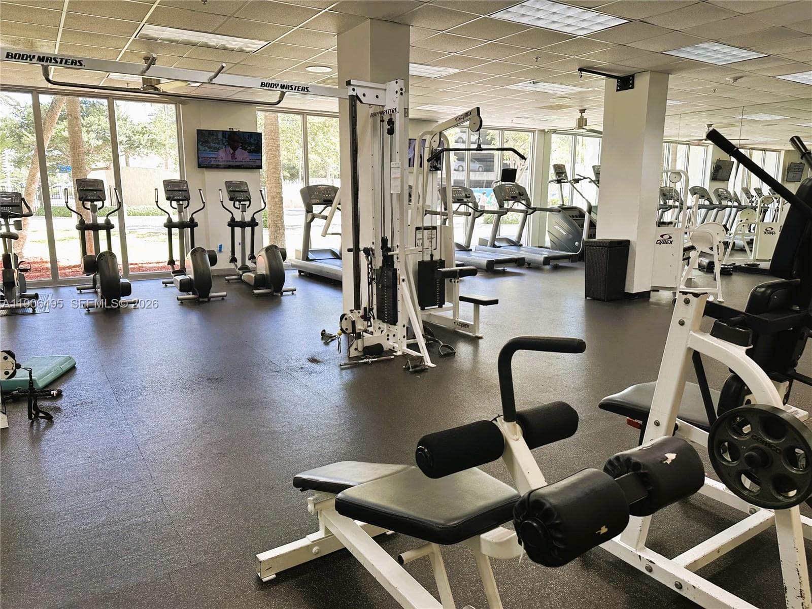 19370 Collins Ave # 10, Sunny Isles Beach FL 33160 — 35