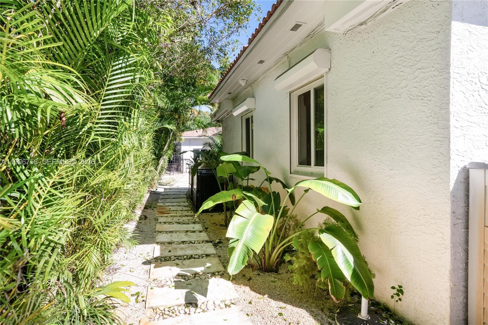 124 NE 96th St, Miami Shores FL 33138 — 77