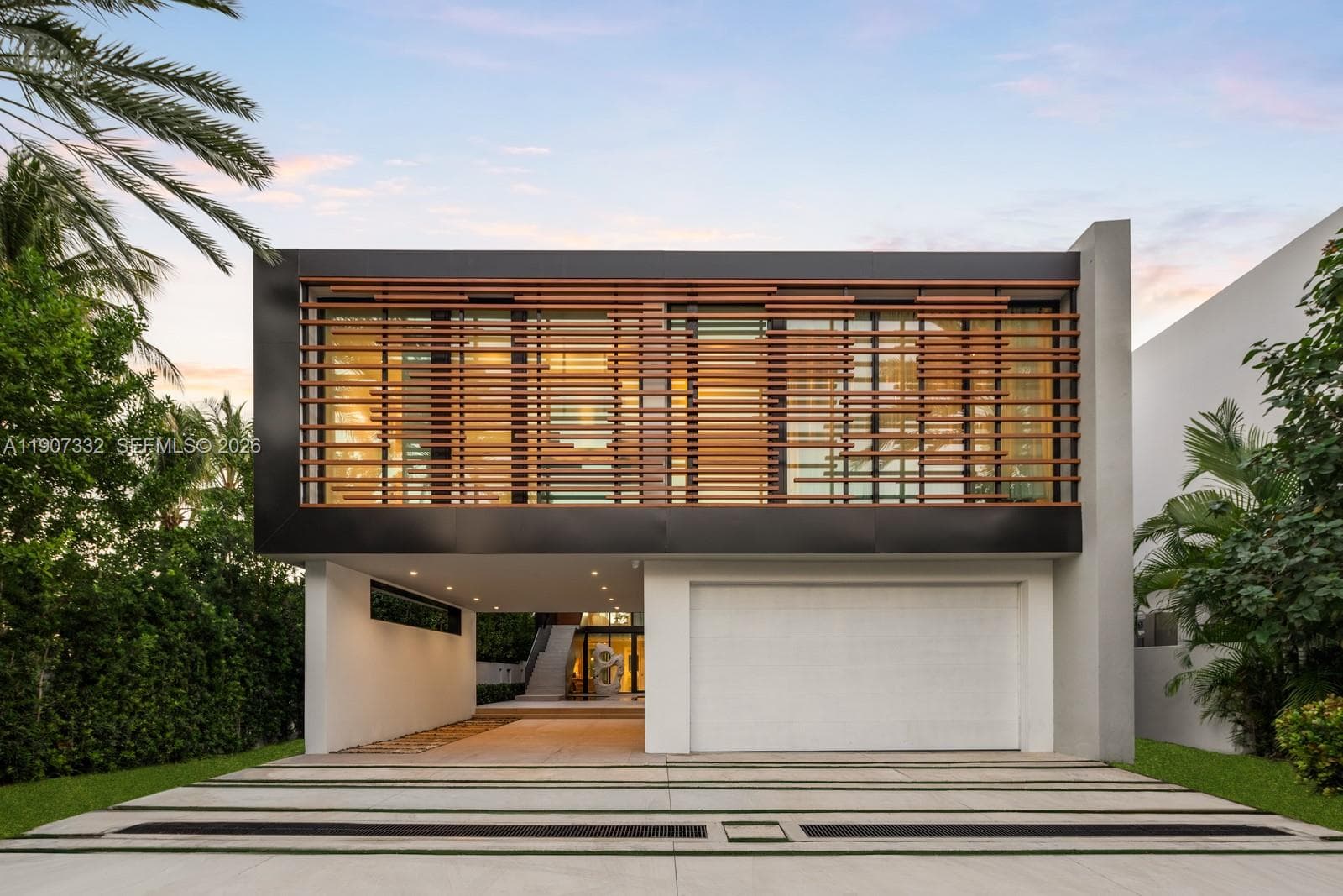 7845 Atlantic Way, Miami Beach FL 33141 — 86