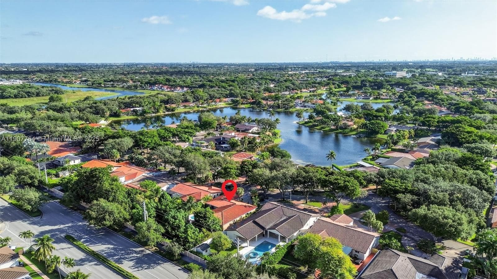 15010 Dunbarton Pl, Miami Lakes FL 33016 — 36