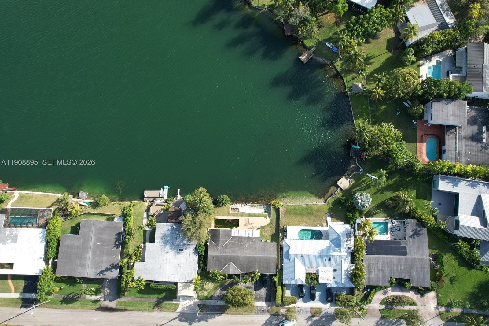 2010 NE 196th Ter, North Miami Beach FL 33179 — 10