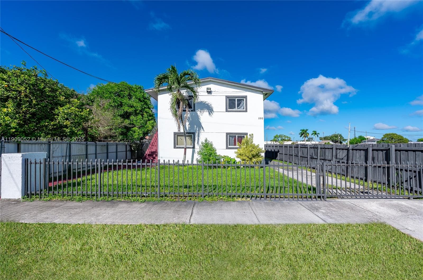 520 SW Krome Ter, Homestead FL 33030 — 1
