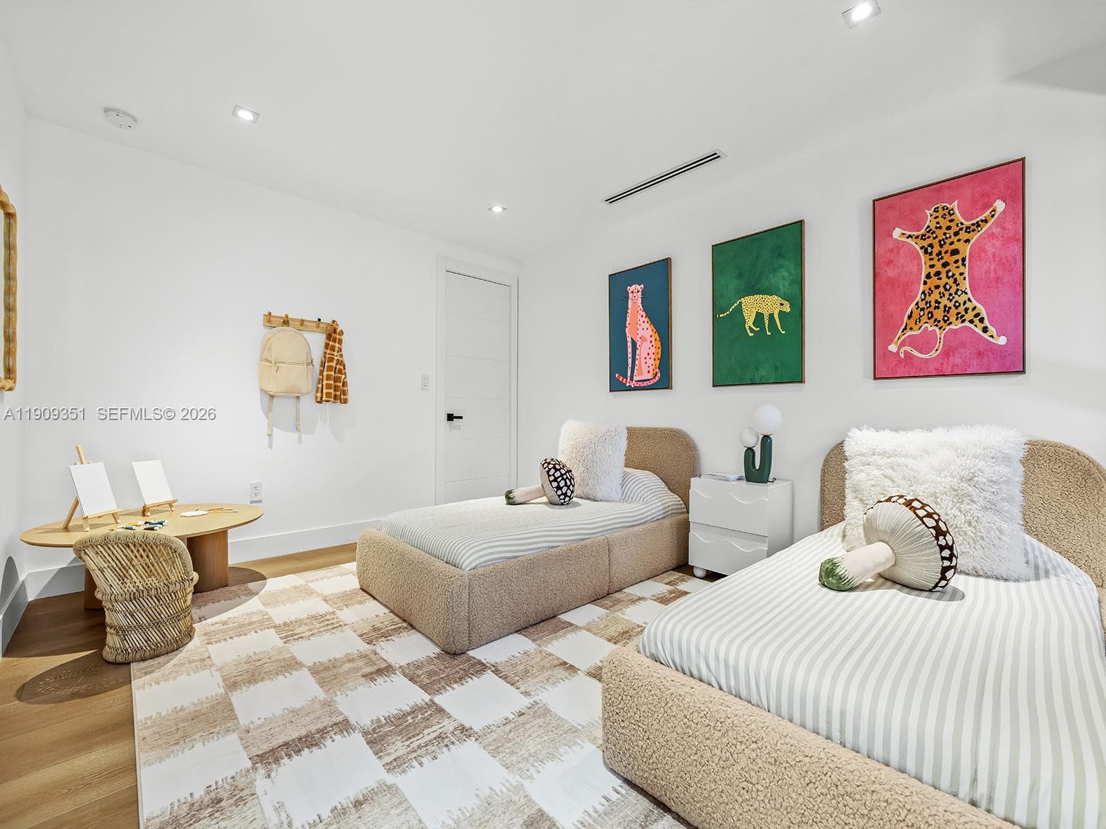 7910 Los Pinos Cir, Coral Gables FL 33143 — 17