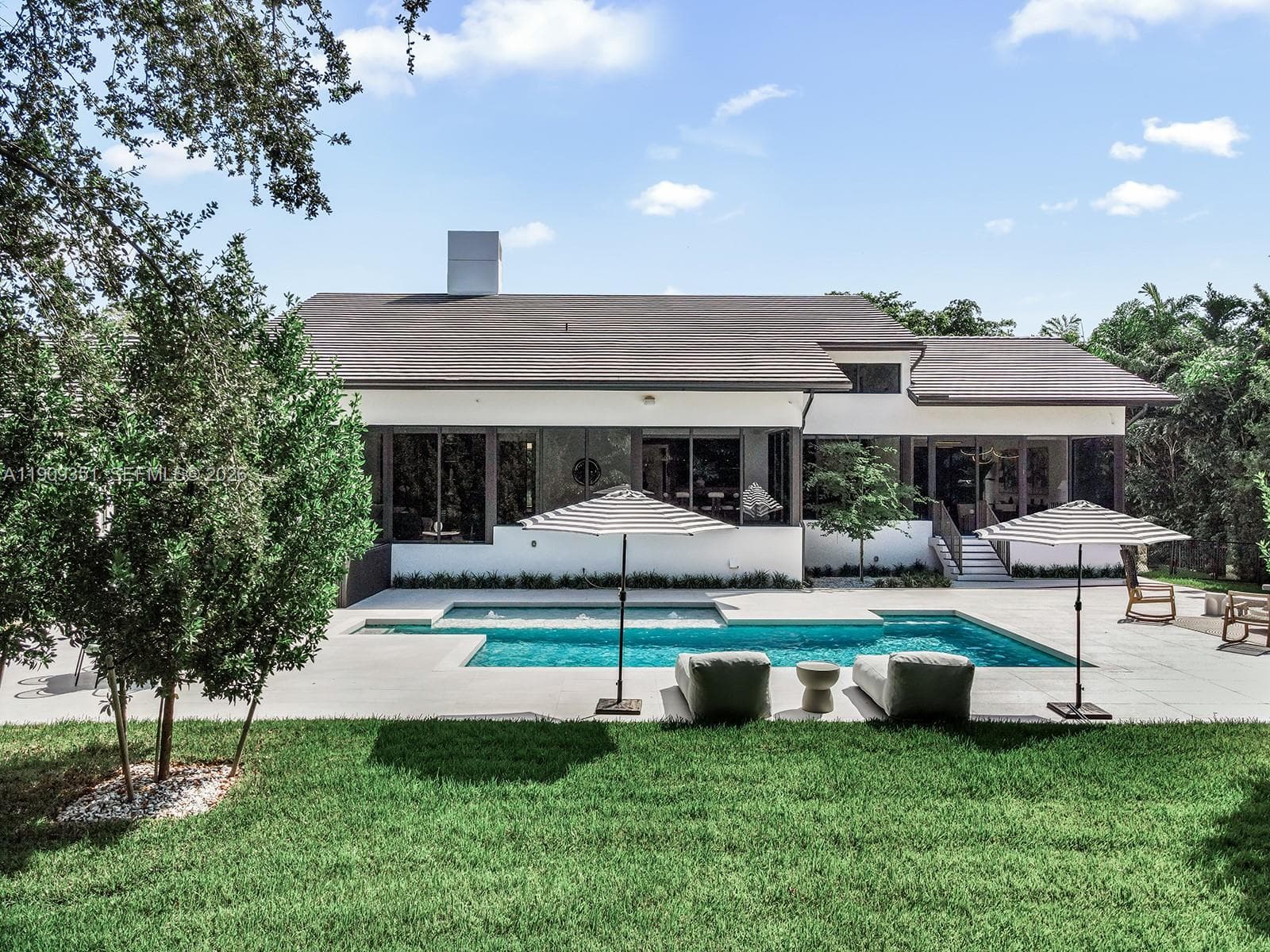7910 Los Pinos Cir, Coral Gables FL 33143 — 20