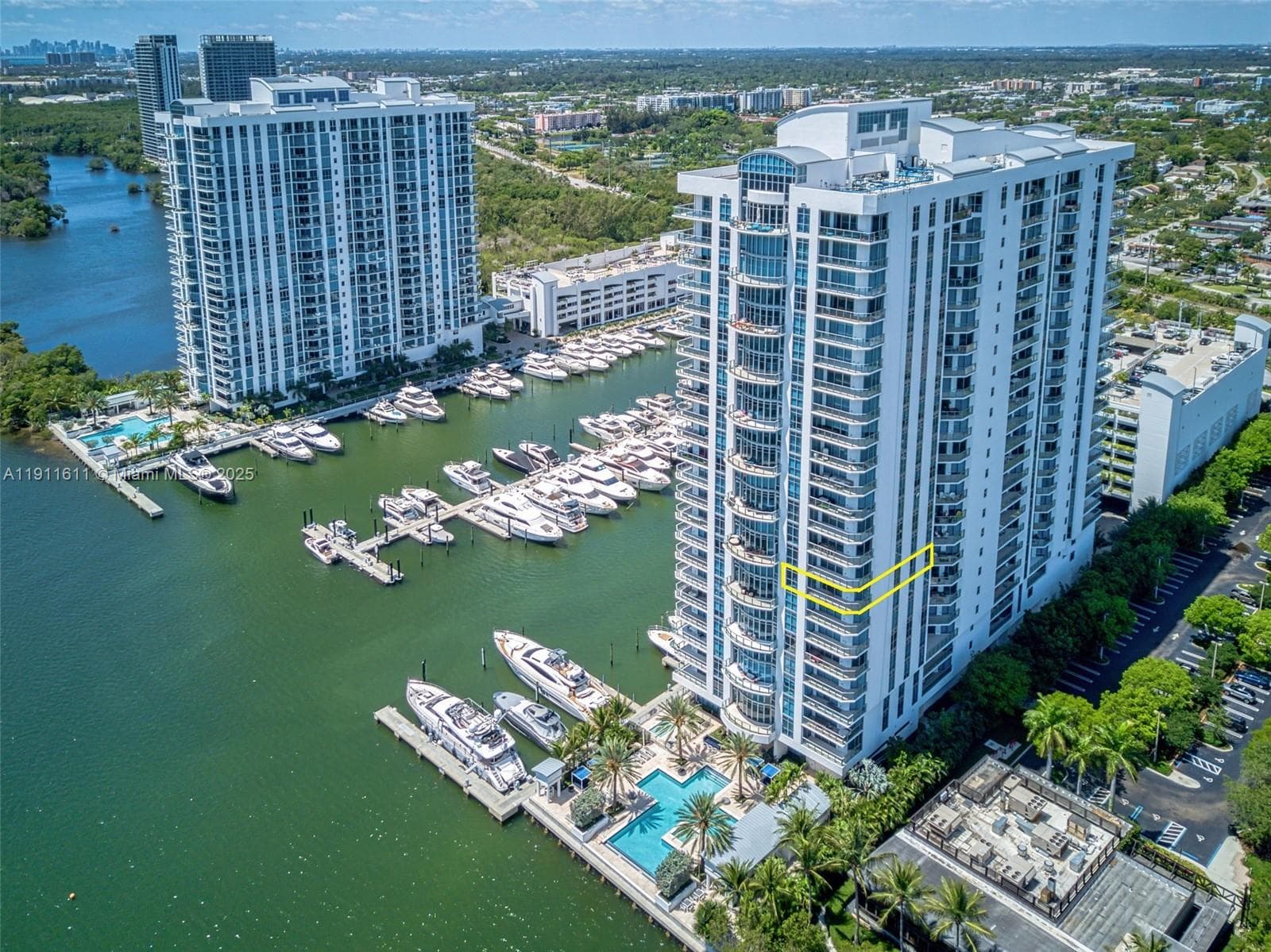 17301 Biscayne Blvd # 910, North Miami Beach FL 33160 — 1