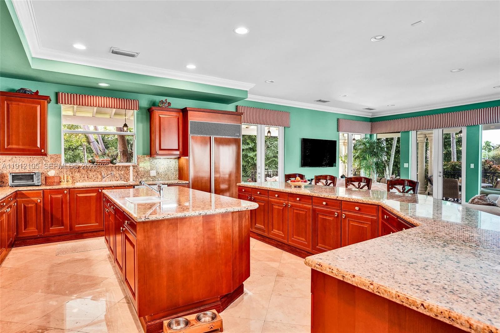 550 Harbor Dr, Key Biscayne FL 33149 — 54