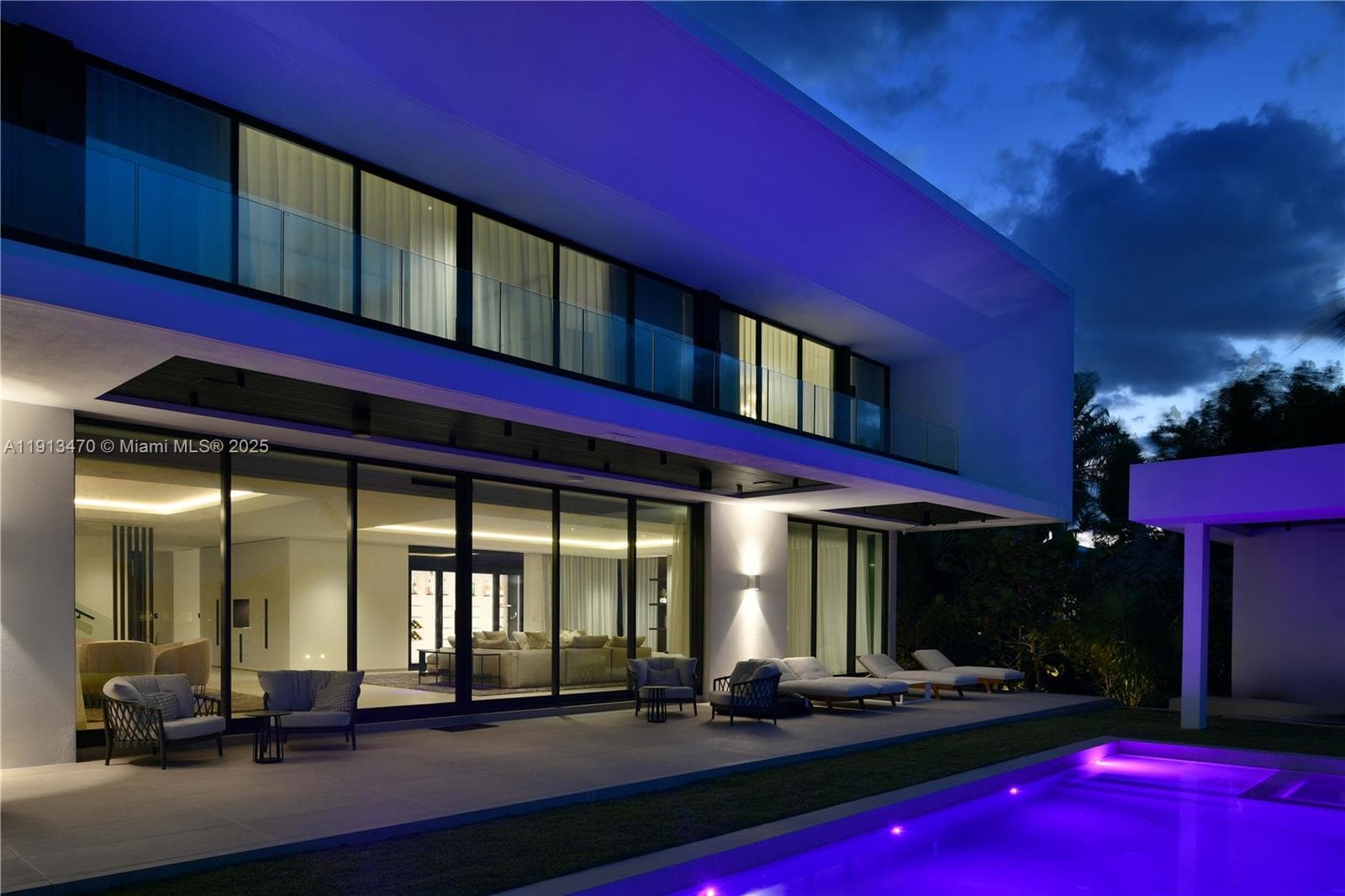 375 N Hibiscus Dr, Miami Beach FL 33139 — 42