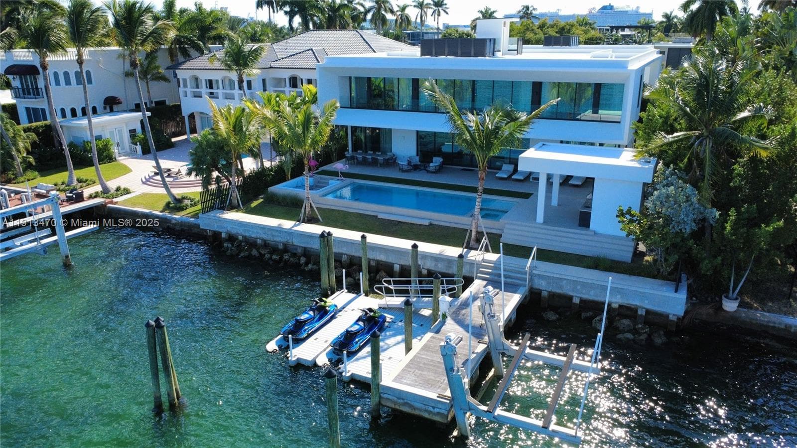 375 N Hibiscus Dr, Miami Beach FL 33139 — 49