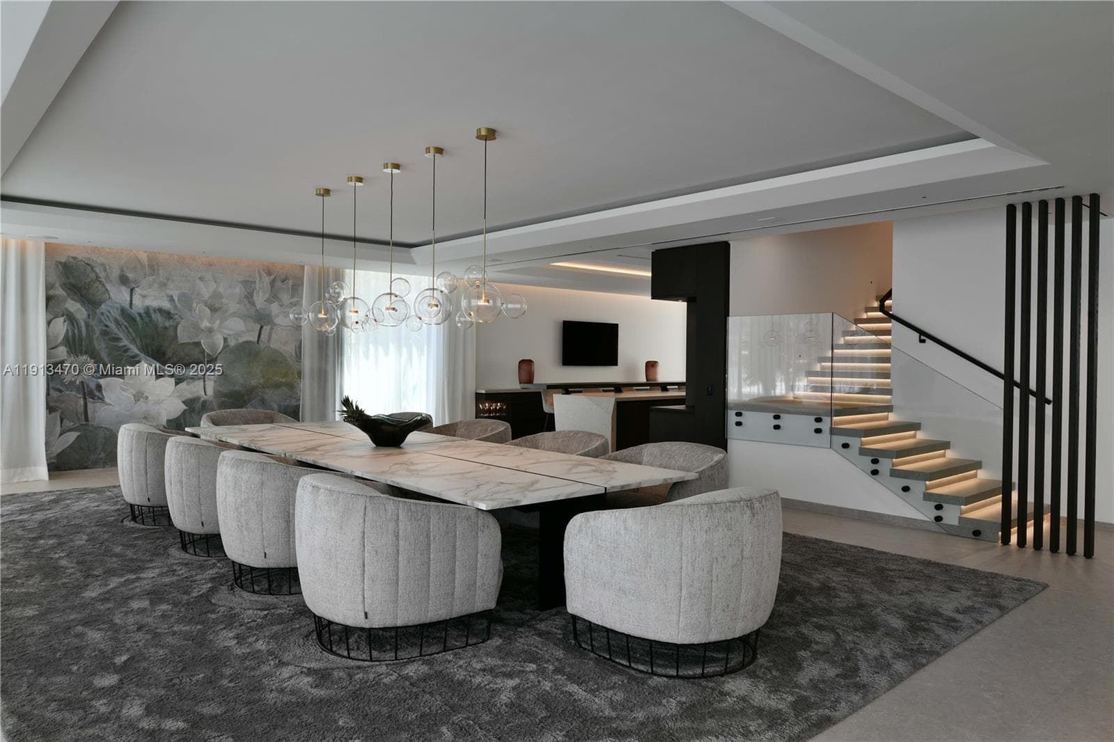 375 N Hibiscus Dr, Miami Beach FL 33139 — 18
