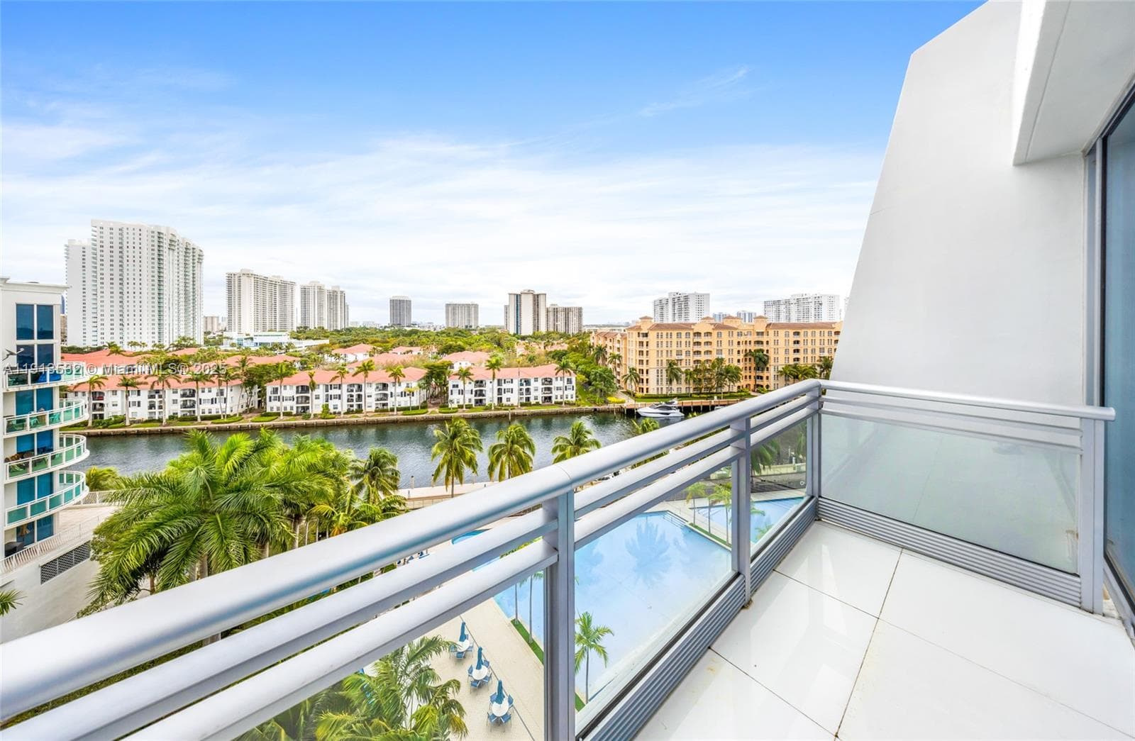 Artech Residences At Aven, Aventura, FL — 32