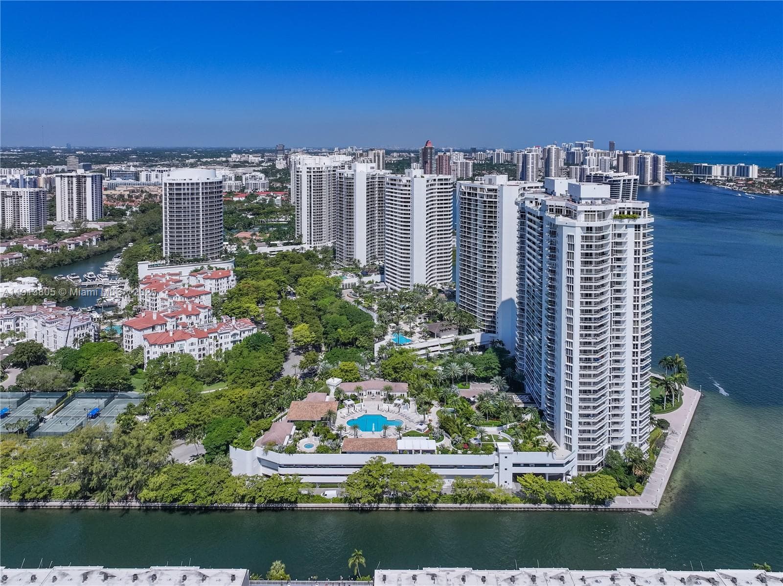 2600 Island Blvd # 1605, Aventura FL 33160 — 29