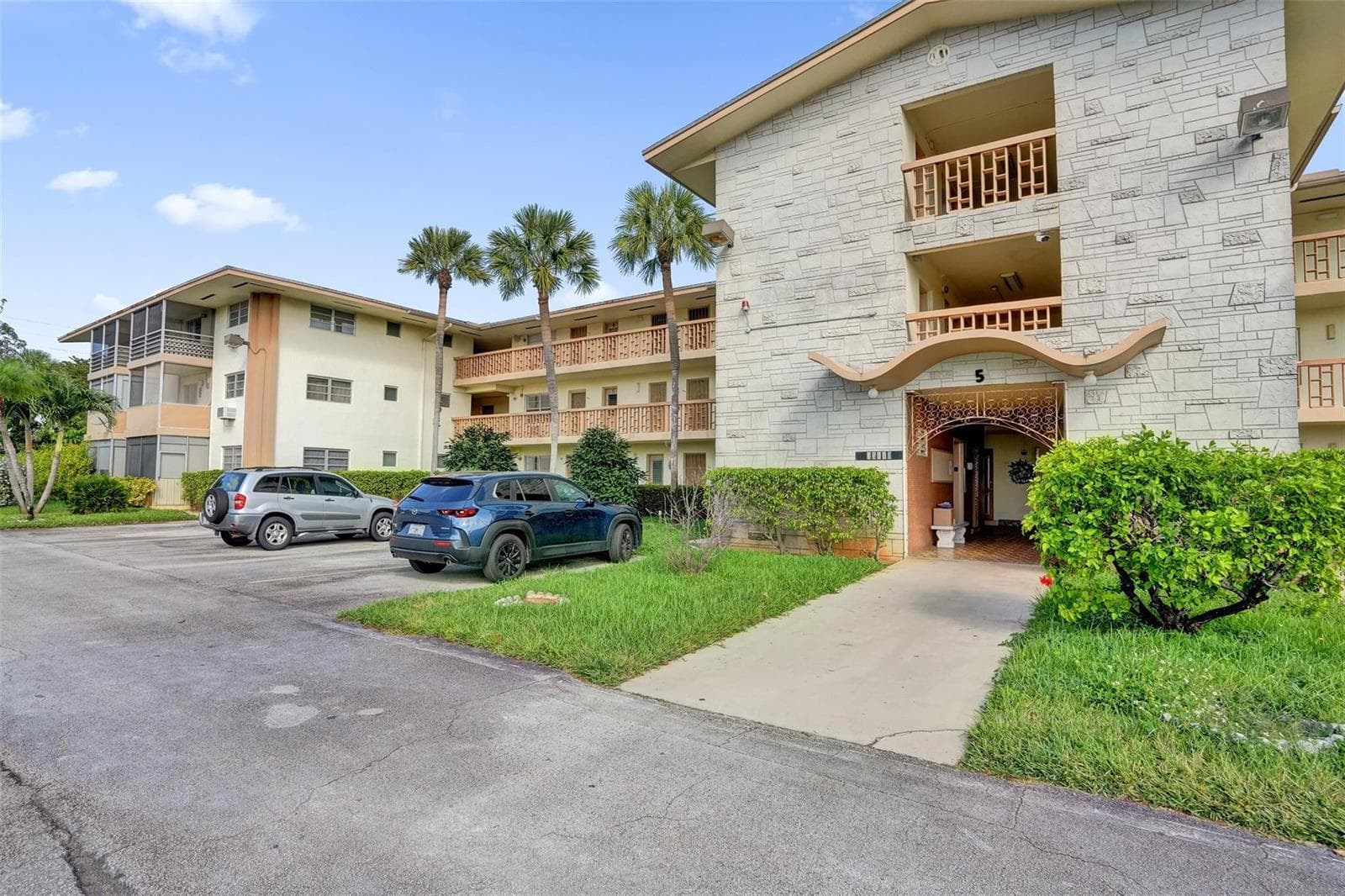 17001 NE 13th Avenue # 104, Miami FL 33162 — 38