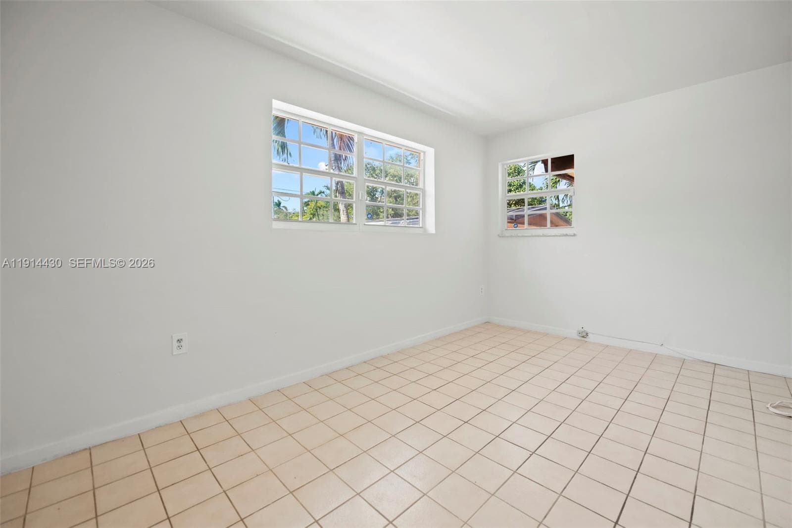 700 NE 118th St, Biscayne Park FL 33161 — 24