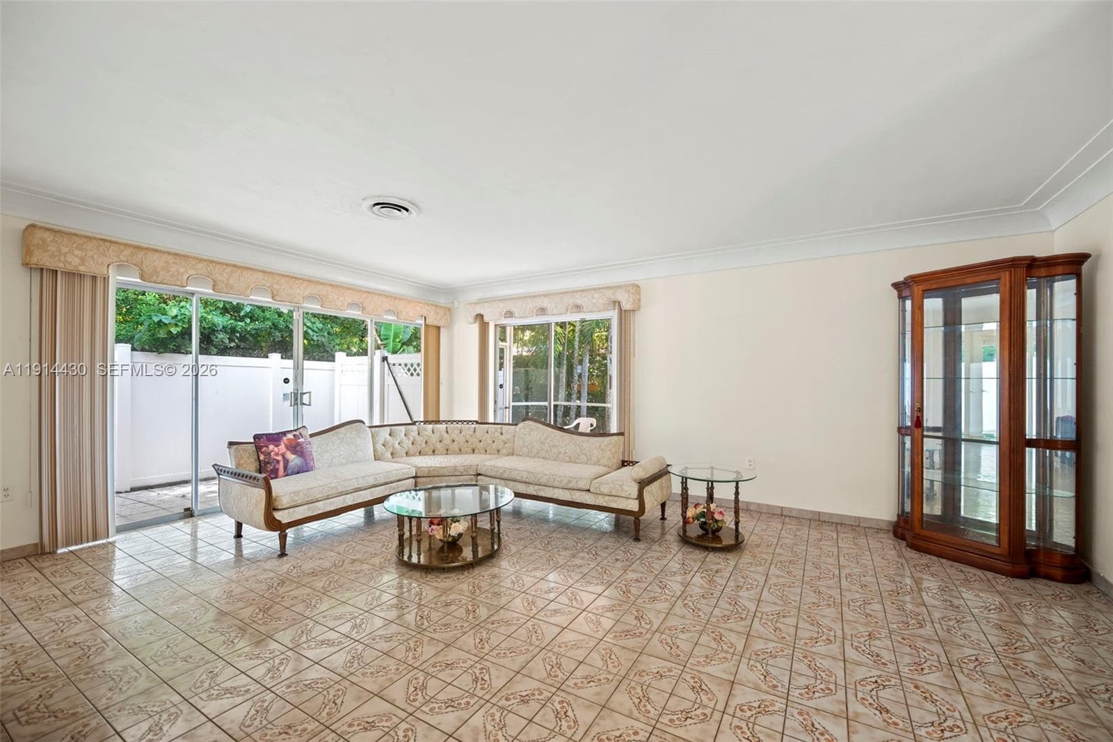 700 NE 118th St, Biscayne Park FL 33161 — 19