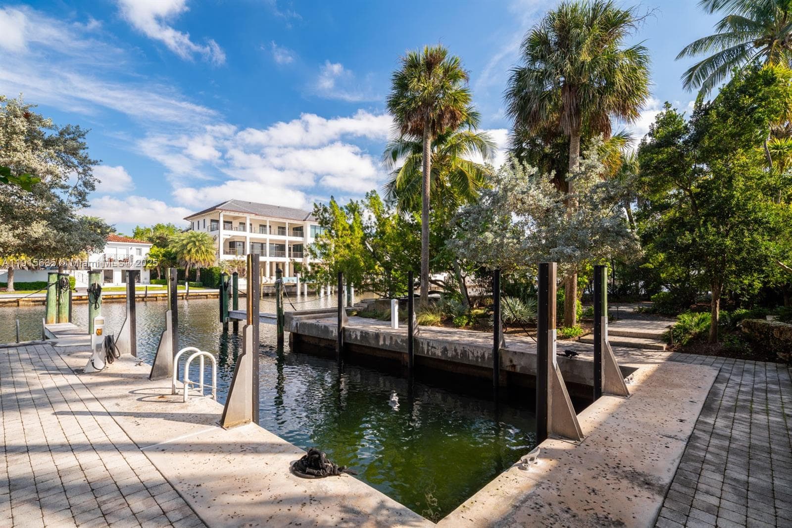 820 San Pedro Ave, Coral Gables FL 33156 — 68