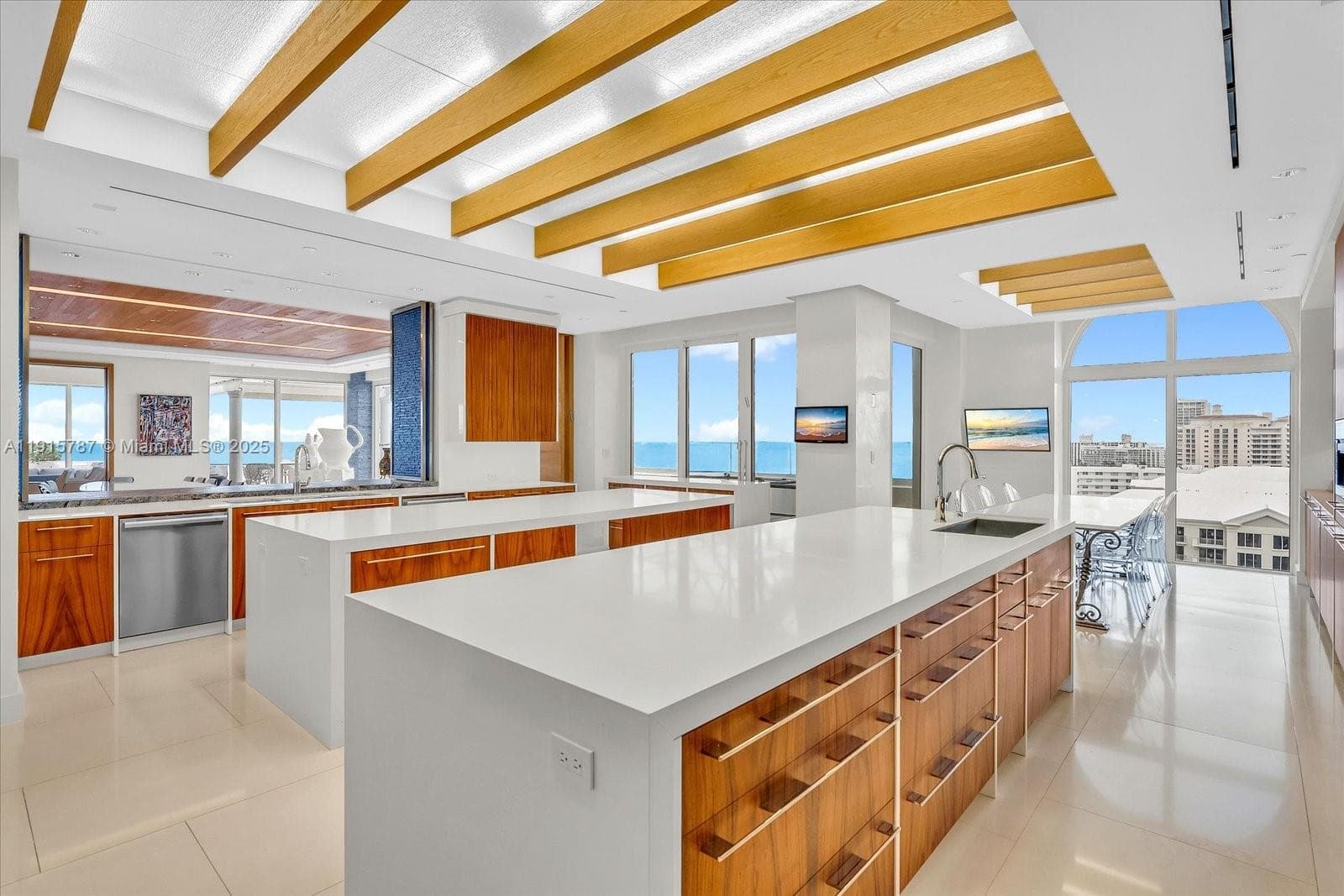 430 Grand Bay Dr, Key Biscayne FL 33149 — 17