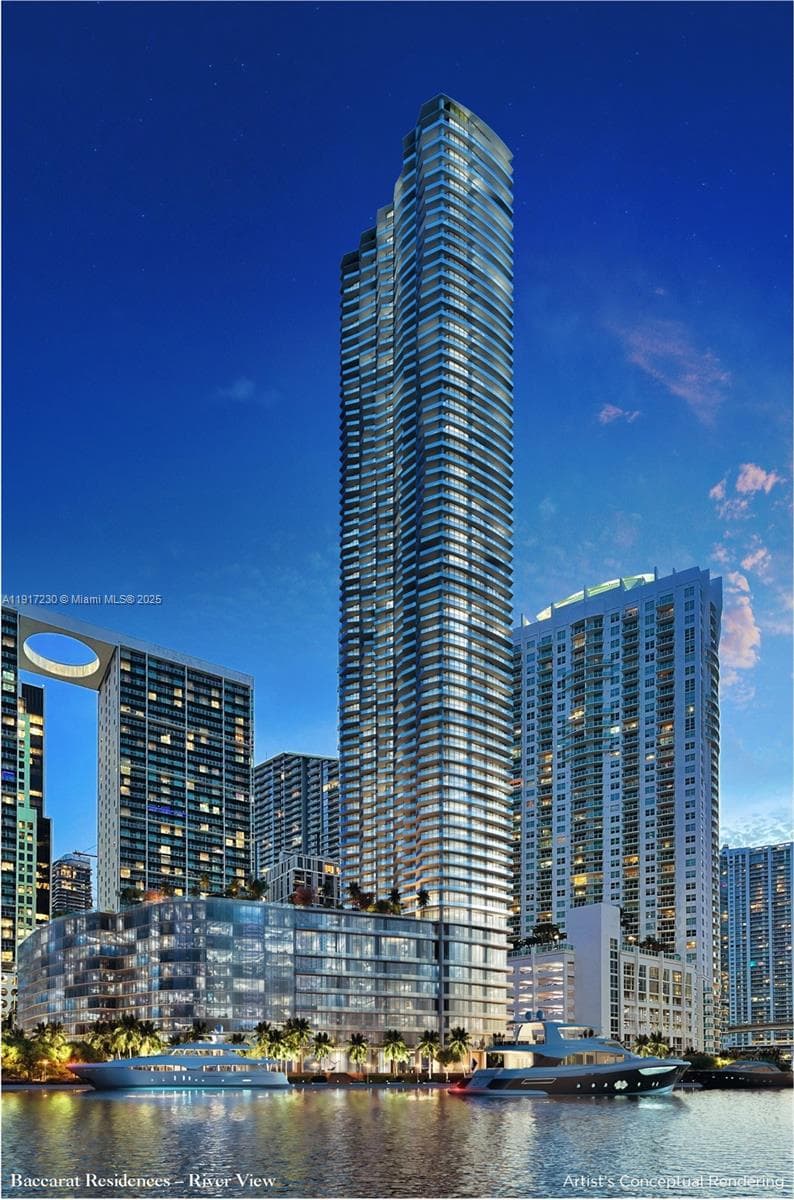 99 SE 5th St, Miami FL 33131 — 22