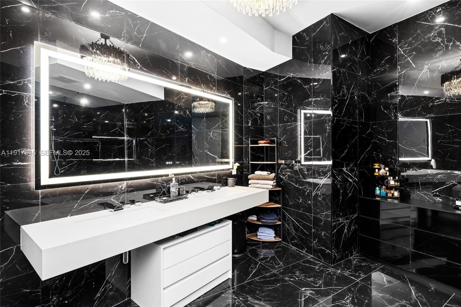 18555 Collins Ave # 5501, Sunny Isles Beach FL 33160 — 32
