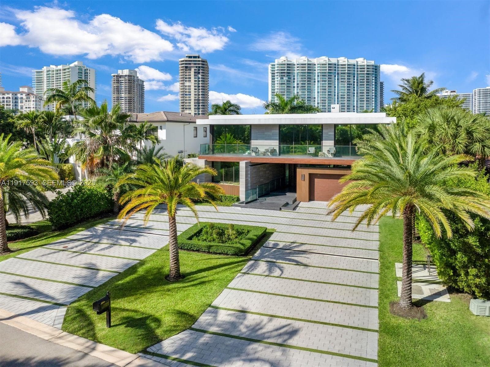 342 S Parkway, Golden Beach FL 33160 — 2