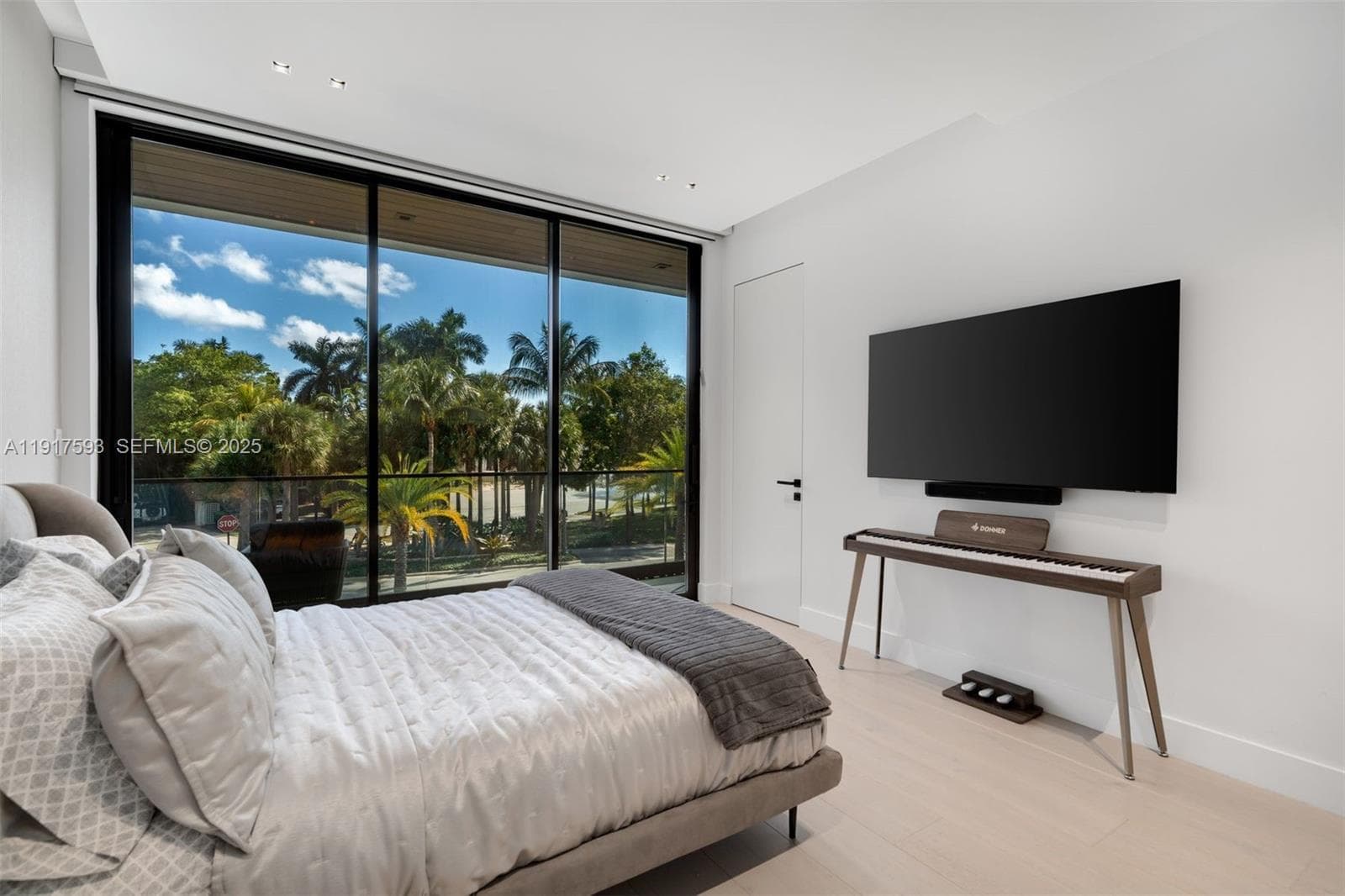342 S Parkway, Golden Beach FL 33160 — 21