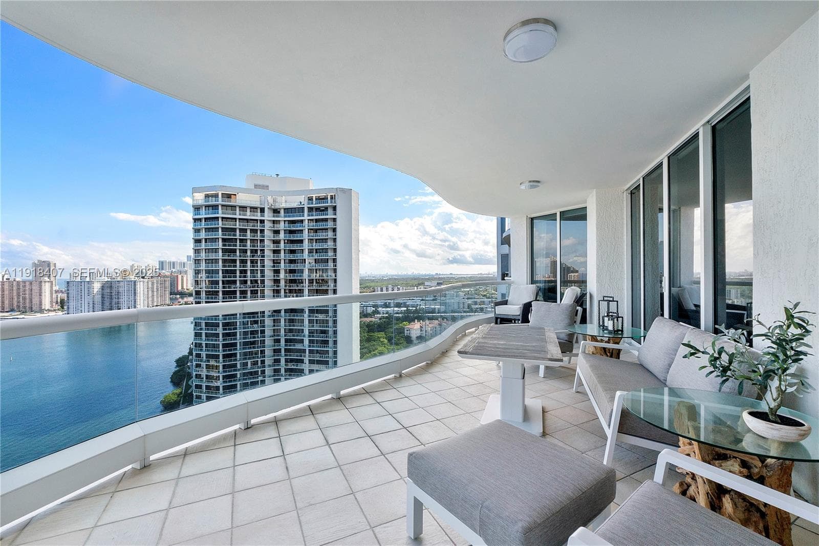 6000 Island Blvd # 2406, Aventura FL 33160 — 5