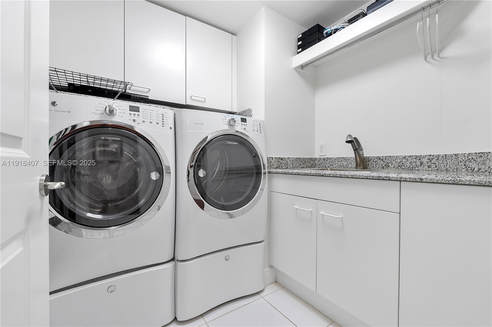 6000 Island Blvd # 2406, Aventura FL 33160 — 51