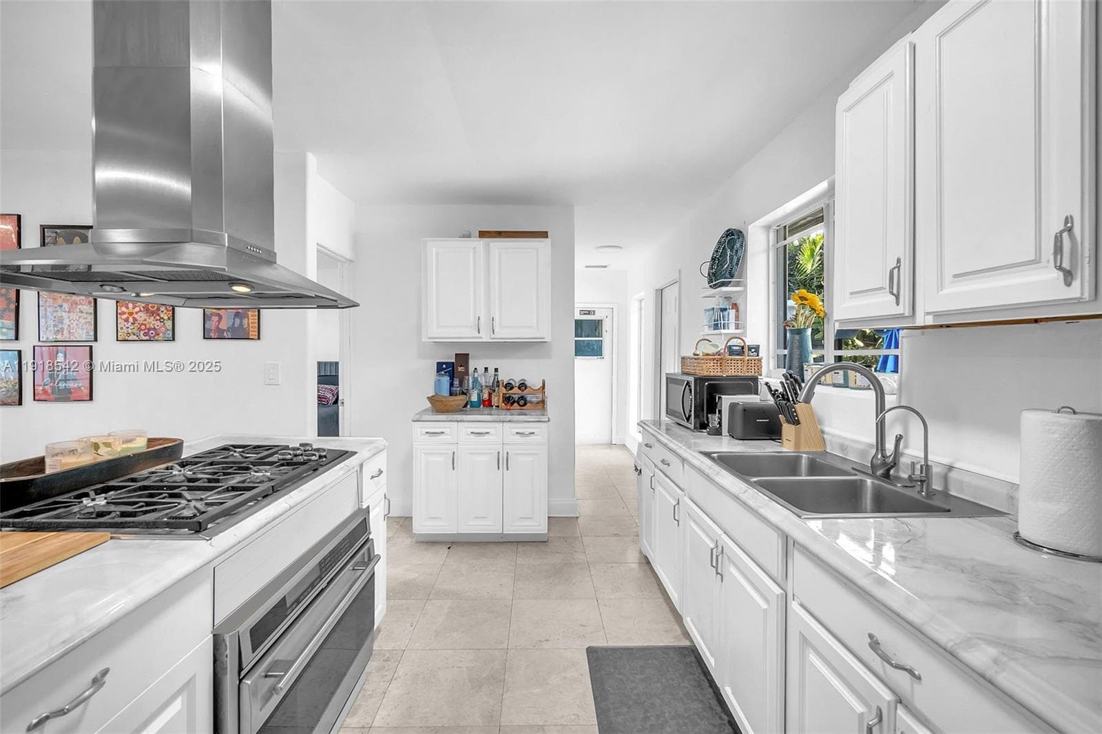 1285 NE 103rd St, Miami Shores FL 33138 — 10