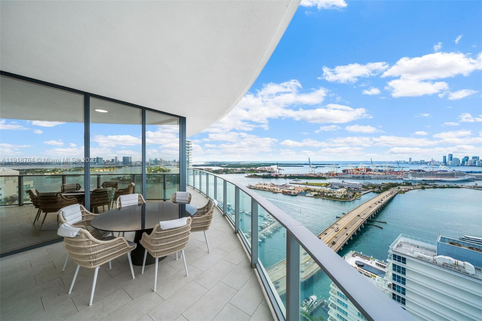 500 Alton, Miami Beach FL 33139 — 30