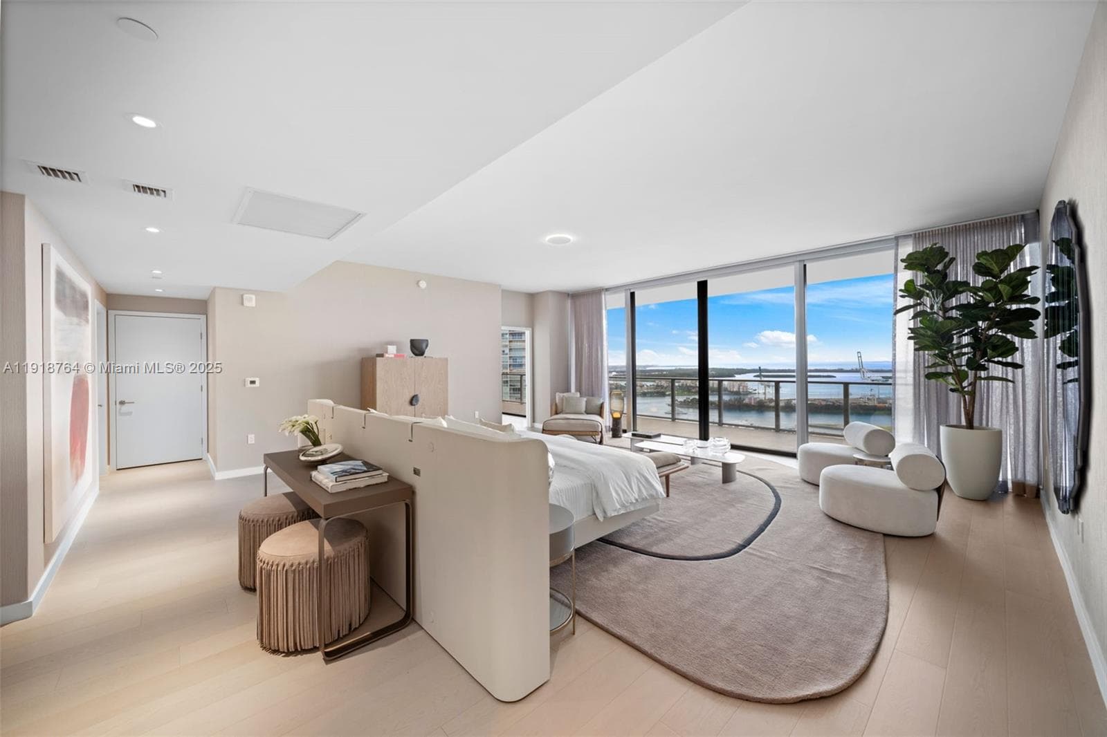 500 Alton, Miami Beach FL 33139 — 61