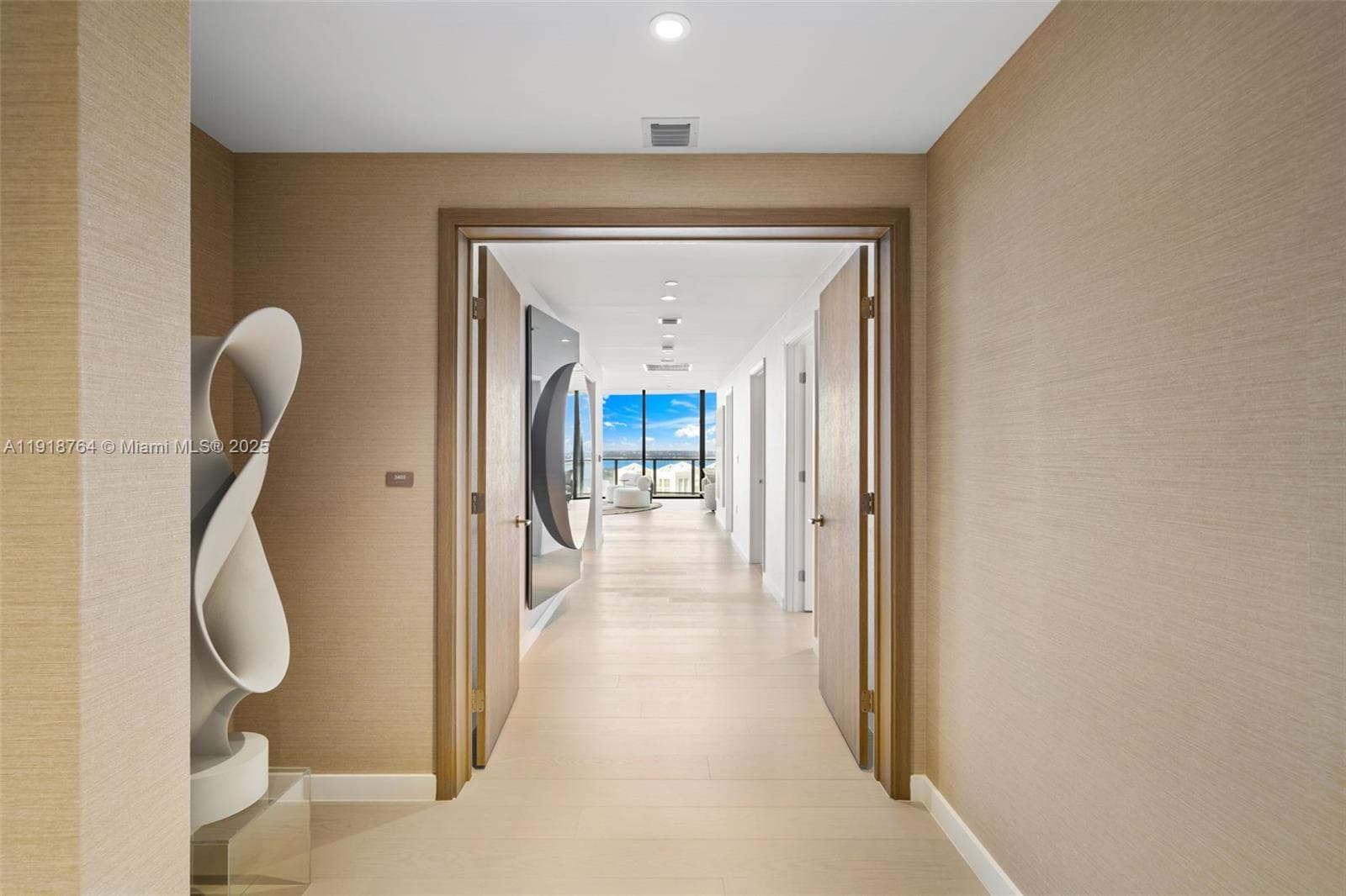 500 Alton, Miami Beach FL 33139 — 4