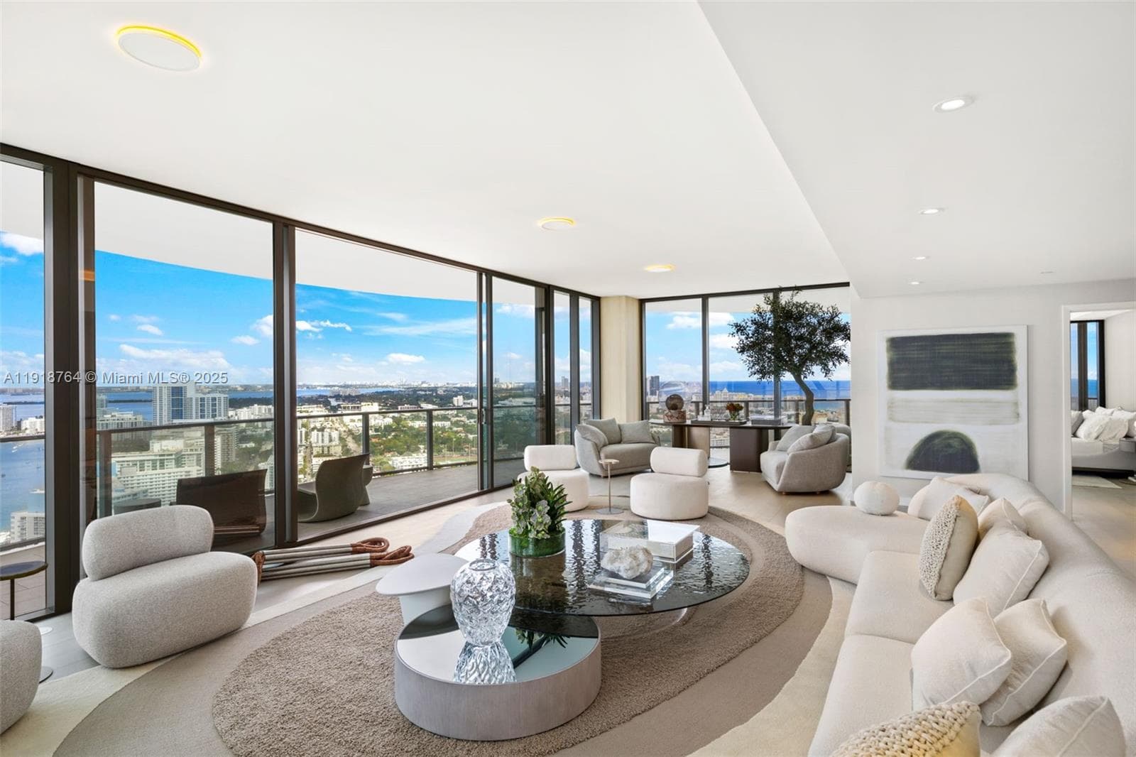 500 Alton, Miami Beach FL 33139 — 8