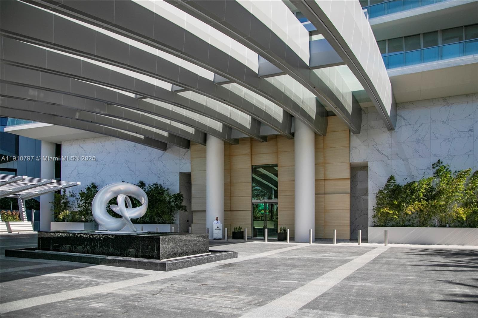 18501 Collins Ave # 4903, Sunny Isles Beach FL 33160 — 24