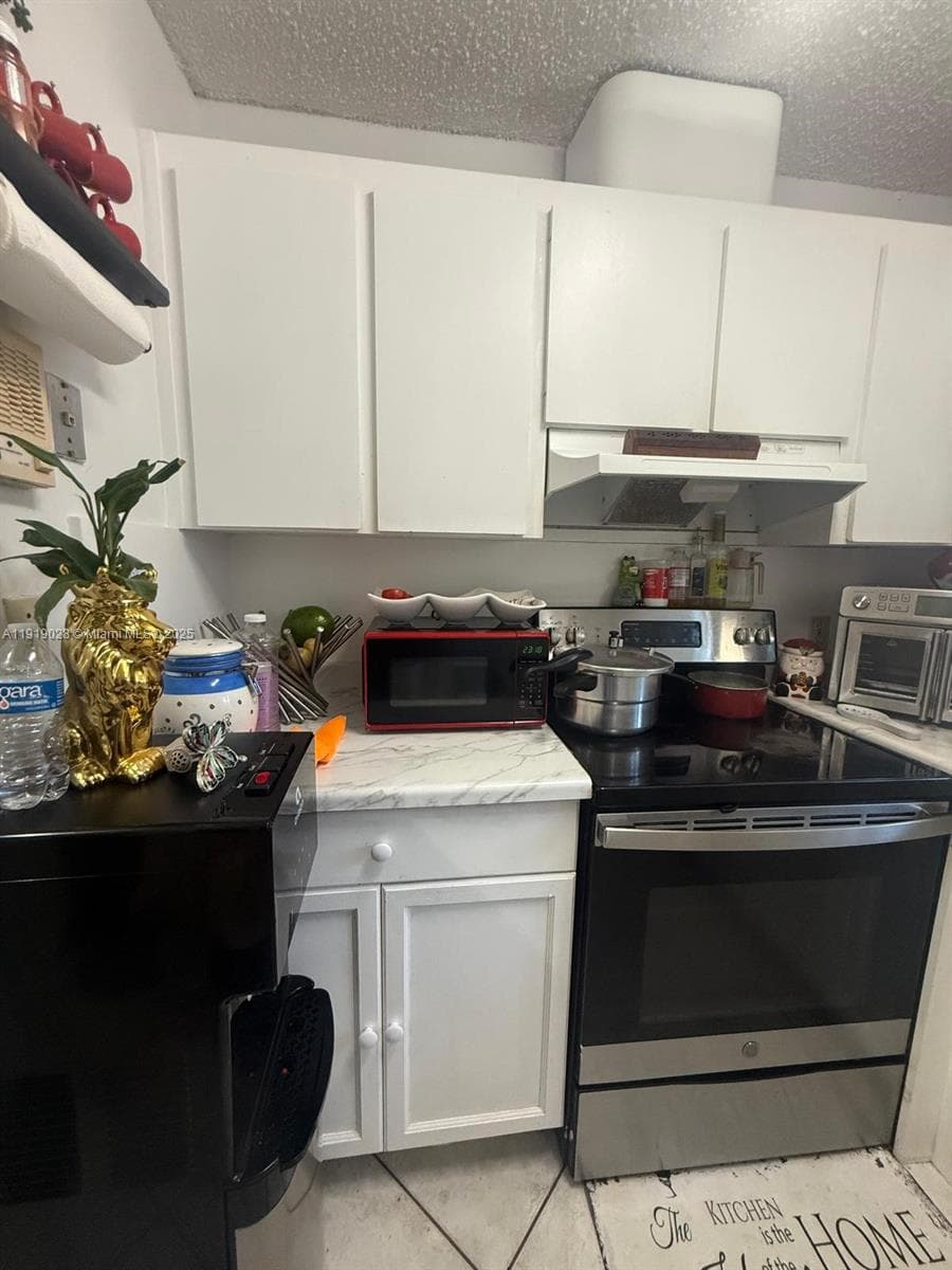 11136 SW 5th St, Sweetwater FL 33174 — 23