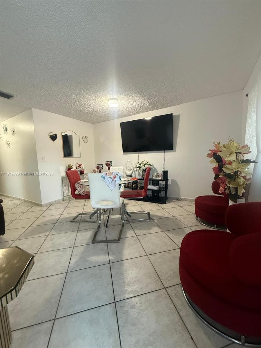 11136 SW 5th St, Sweetwater FL 33174 — 27