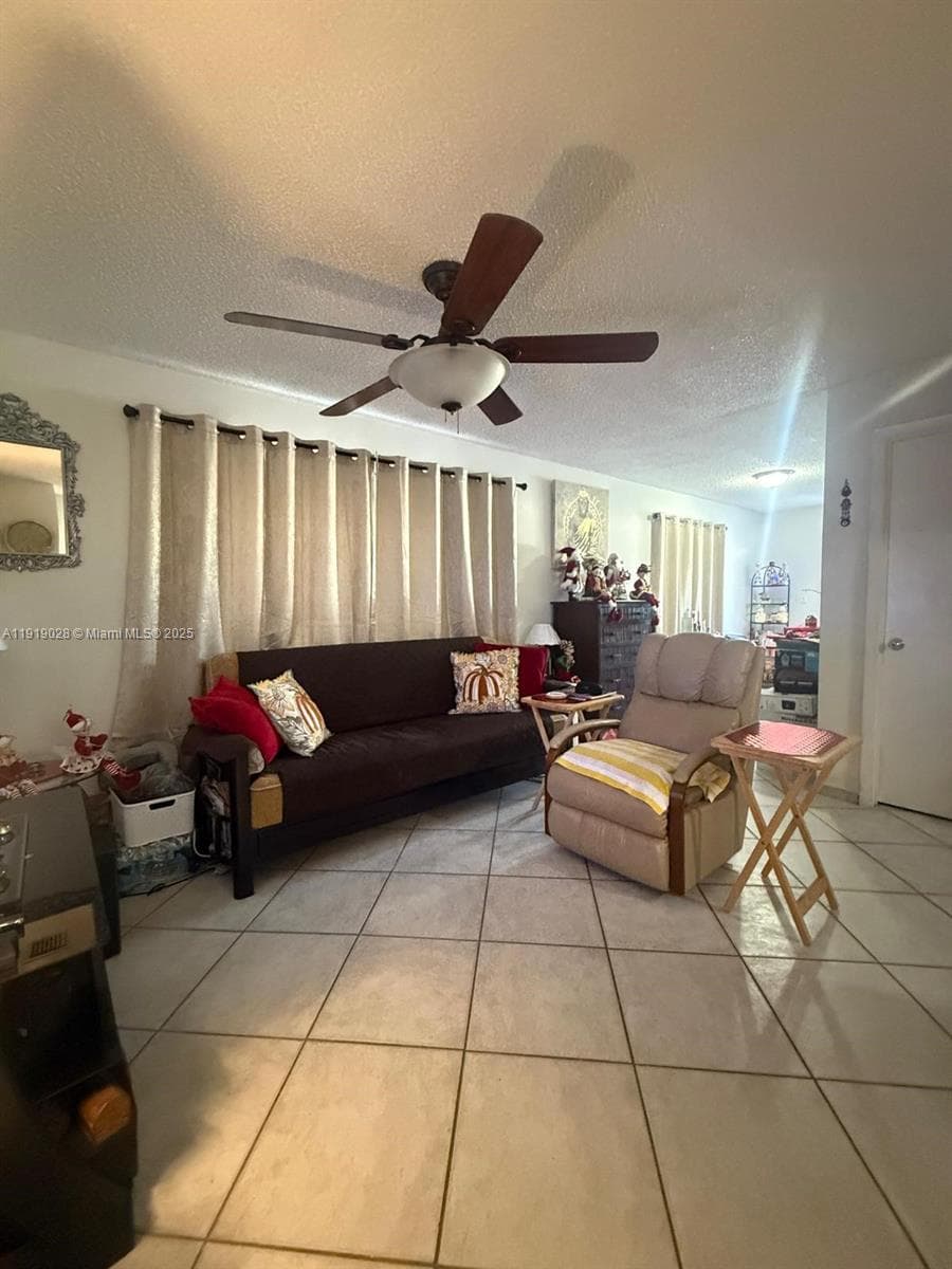 11136 SW 5th St, Sweetwater FL 33174 — 5