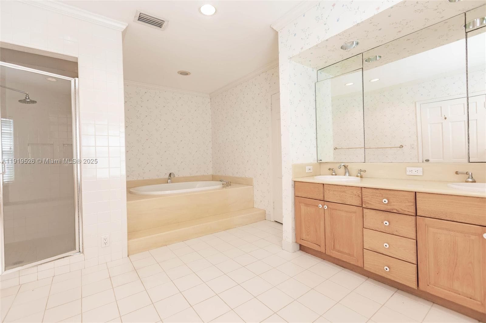 1234 NE 96th St, Miami Shores FL 33138 — 32
