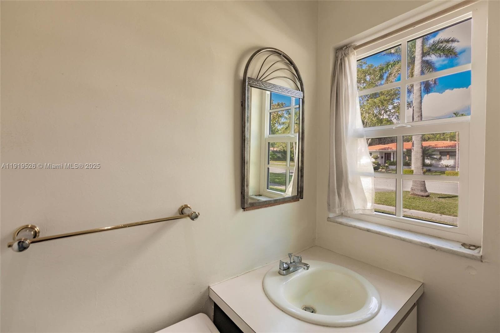 1234 NE 96th St, Miami Shores FL 33138 — 25