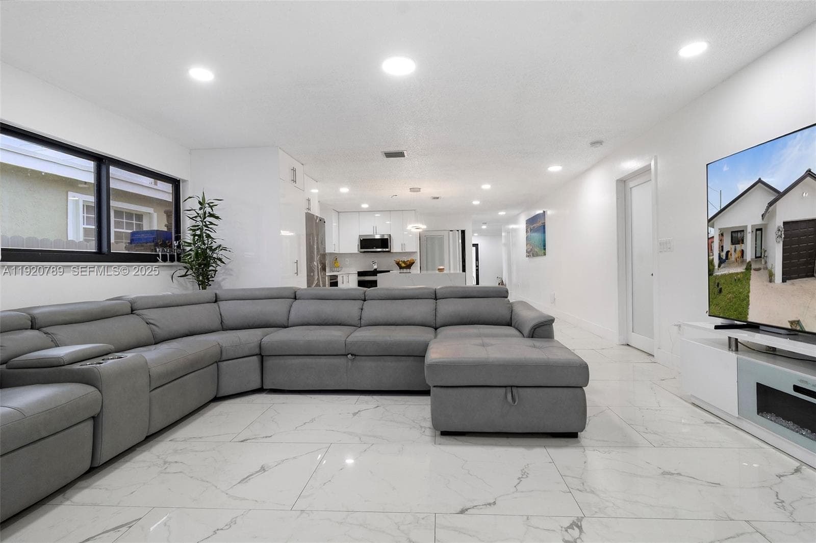 17580 NW 17th Ave, Miami Gardens FL 33056 — 11