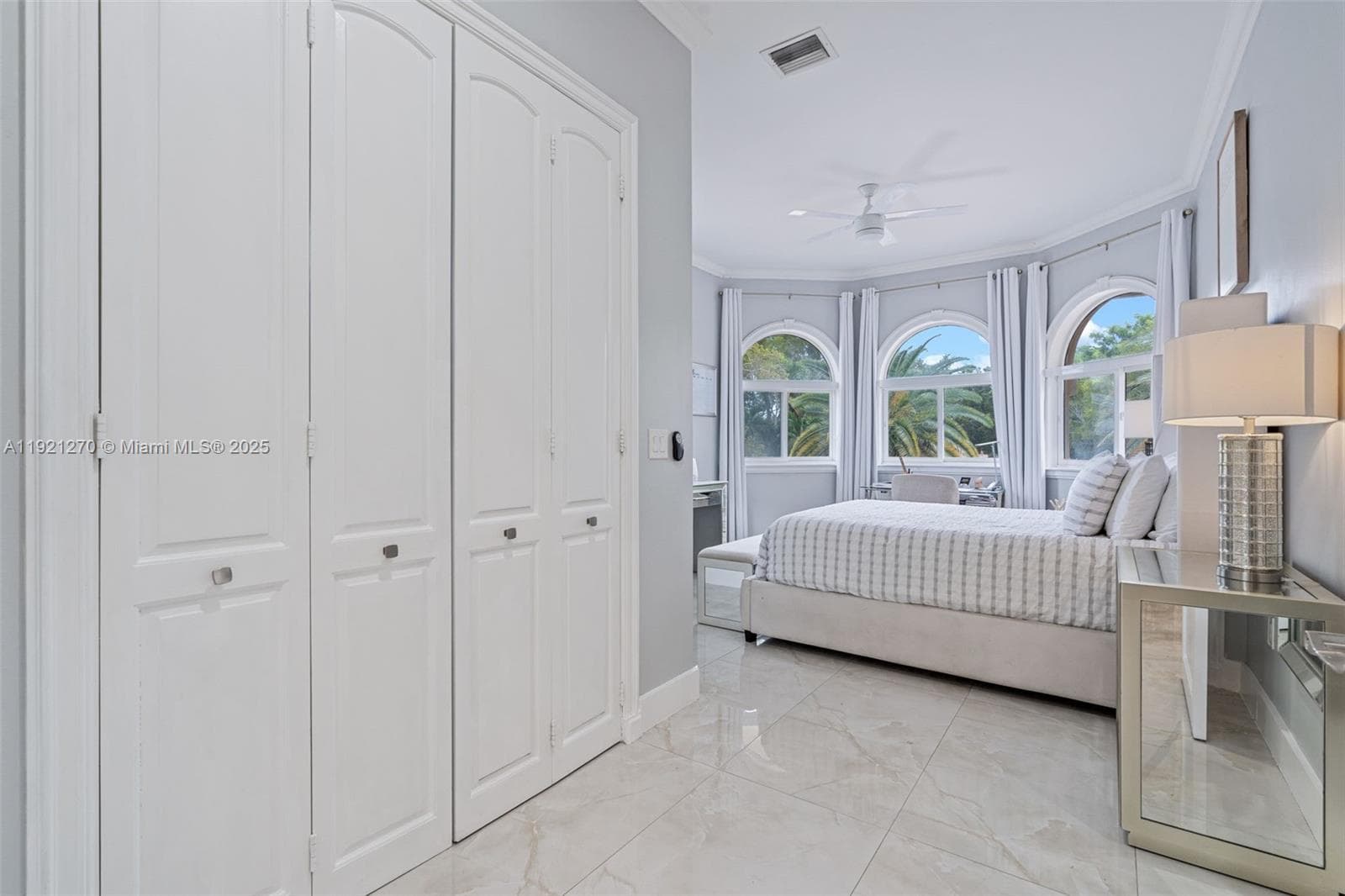 7225 Gleneagle Dr, Miami Lakes FL 33014 — 46