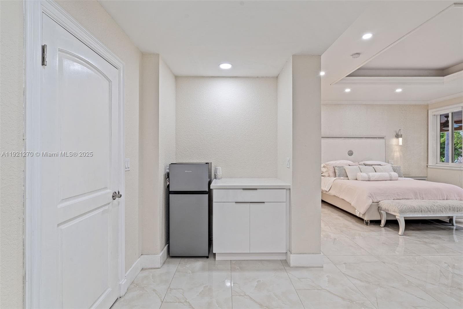 7225 Gleneagle Dr, Miami Lakes FL 33014 — 28