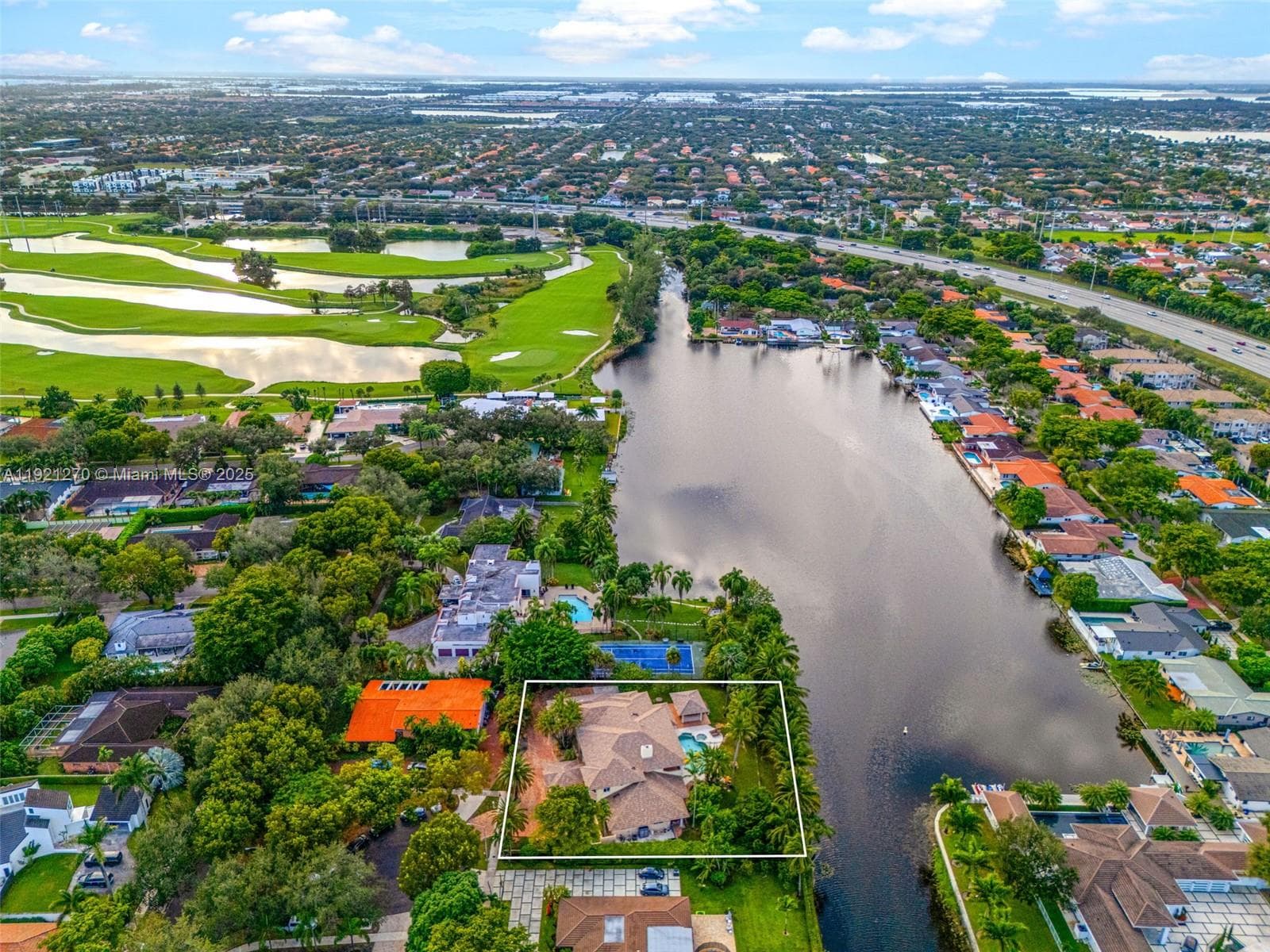 7225 Gleneagle Dr, Miami Lakes FL 33014 — 92