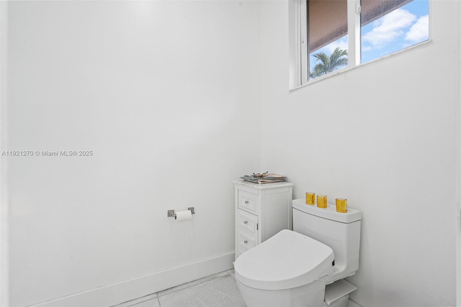 7225 Gleneagle Dr, Miami Lakes FL 33014 — 33