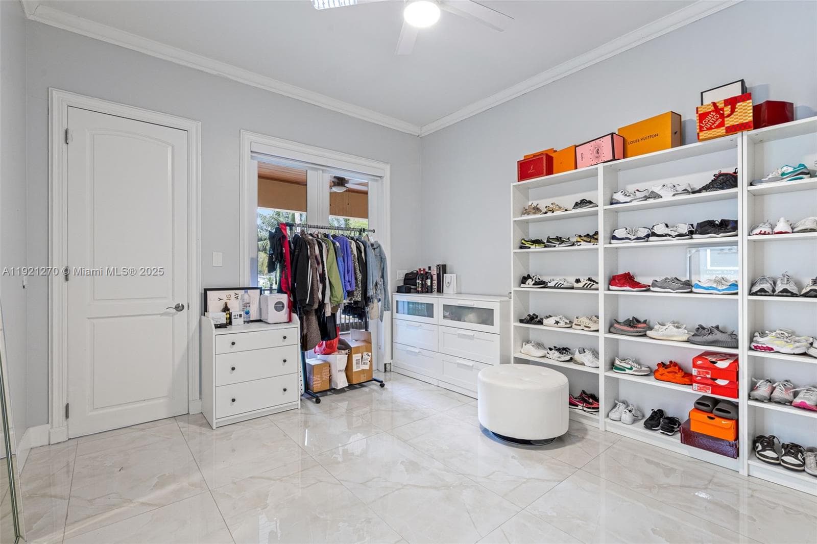 7225 Gleneagle Dr, Miami Lakes FL 33014 — 58