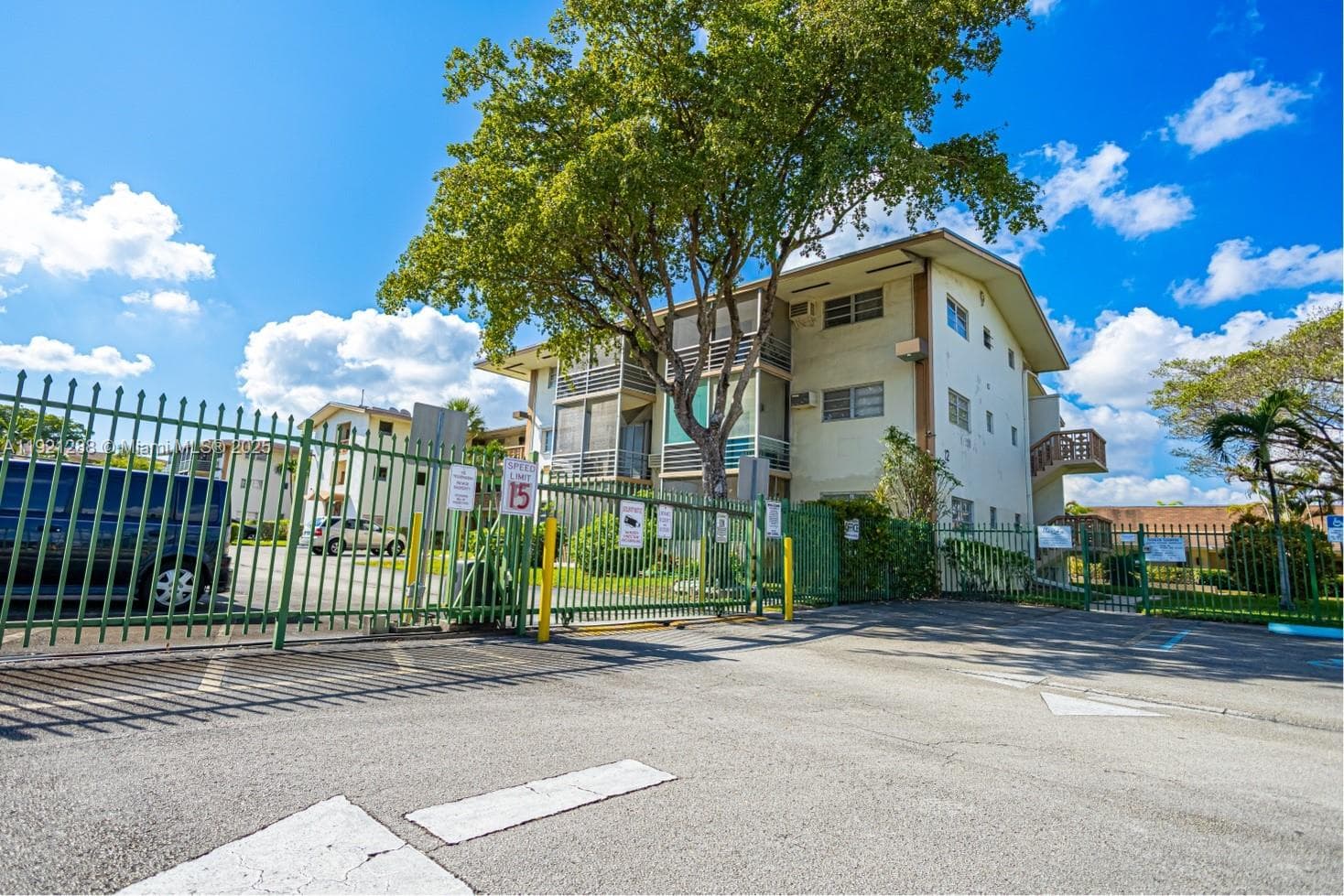 16790 NE 14th Ave # 215, Miami FL 33162 — 37