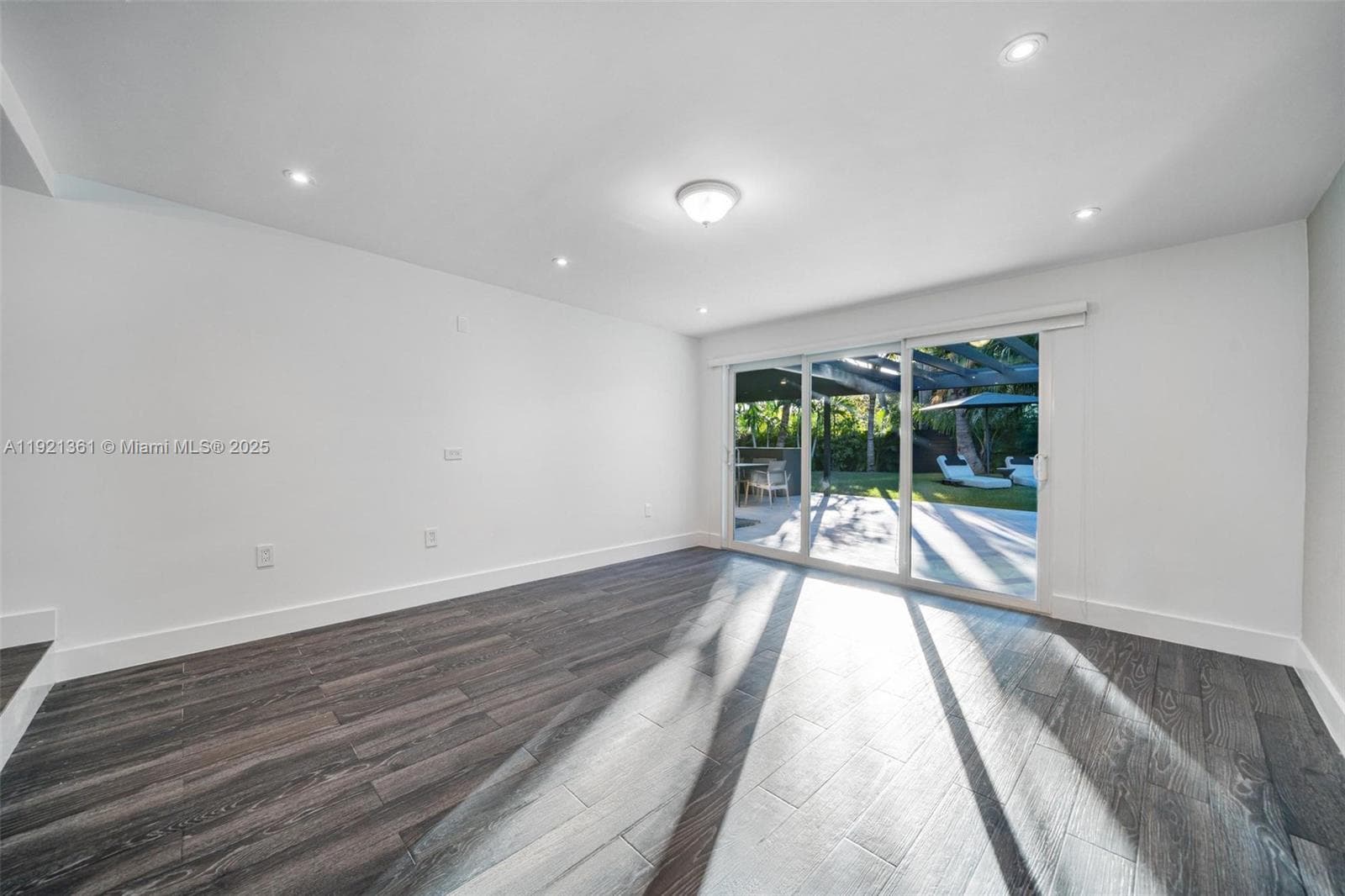 10618 NE 11th ct, Miami Shores FL 33138 — 30