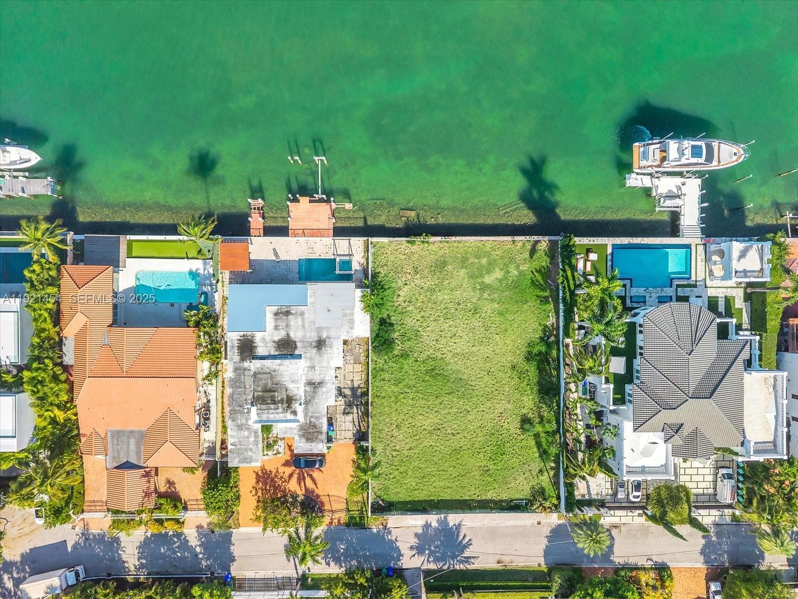 Biscayne Isl, Miami, FL — 9