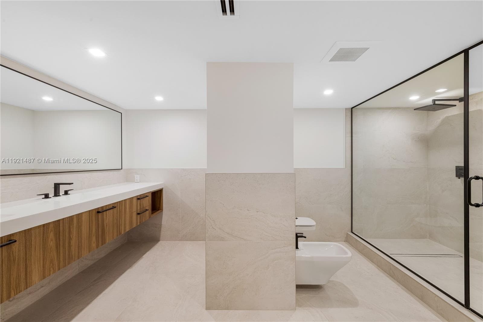 10155 Collins Ave # 202, Bal Harbour FL 33154 — 36
