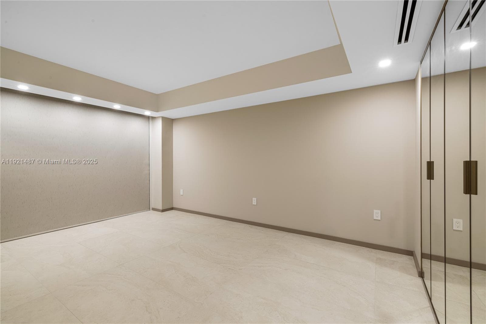 10155 Collins Ave # 202, Bal Harbour FL 33154 — 44