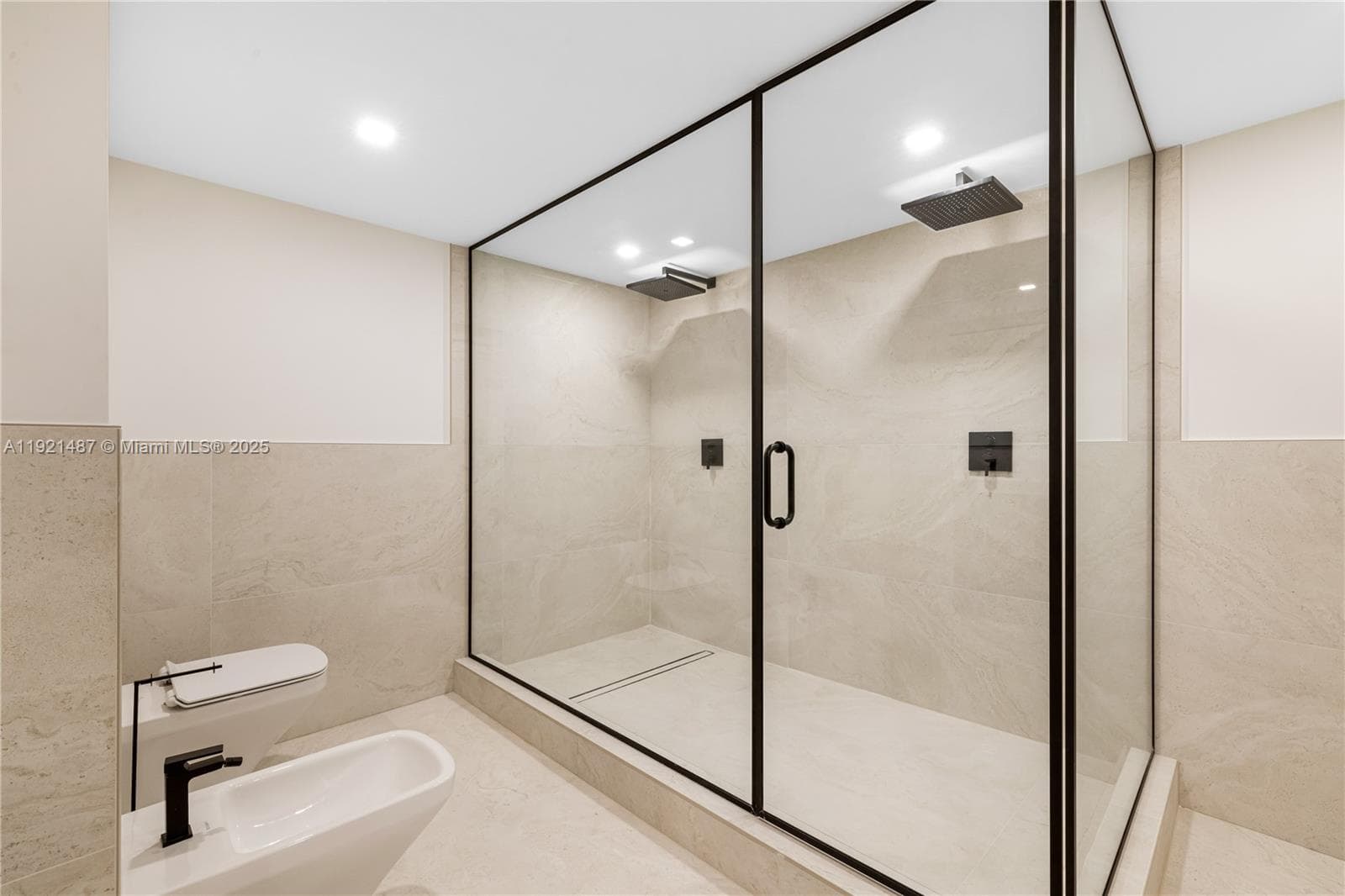 10155 Collins Ave # 202, Bal Harbour FL 33154 — 35